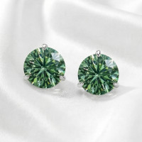 Серьги с зелёными муассанитами 6.5 мм общим весом 2 карата