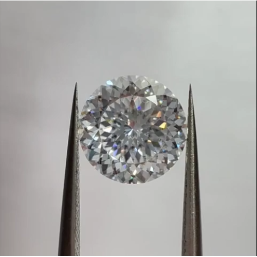 Муассанит 9,5 мм 3,5 карата Огранка: Португальская Цвет: бесцветный (белый)